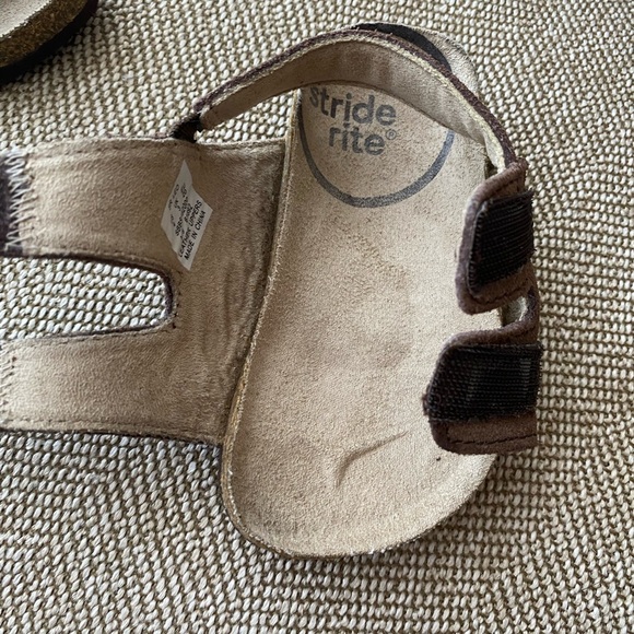 Stride Rite Suede Leo Sandals with Velcro Straps for Baby. Dark Brown. Size 4. - Picture 10 of 16